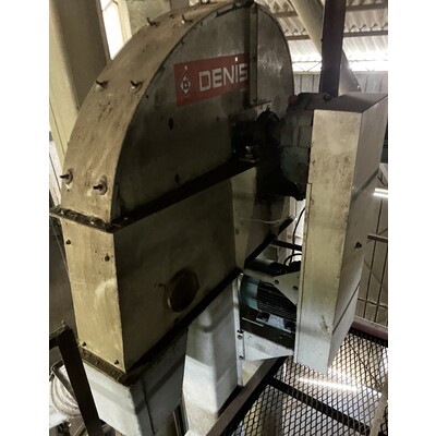 Élévateur hauteur 14 m débit 50 T/H